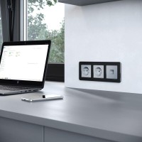  - Рамка Werkel Platinum на 3 поста черный алюминий W0032608 4690389184482