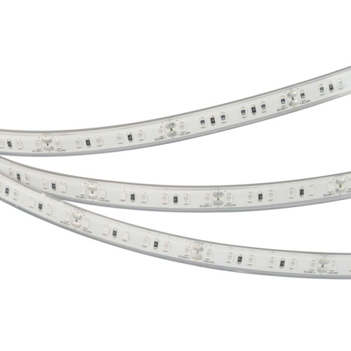 Лента RTW-5000PU-2835-120 24V Blue (10.5mm, 14.4W, IP68) (Arlight, Закрытый) Гибкая лента, герметичная IP68, подходит для использования под водой на глубине до 2м. Светодиоды smd 2835, 120шт/м (600шт на 5м). Цвет СИНИЙ (465-467.5nm). Питание 24V, мощность 14.4 Вт/м (72 Вт на 5м), угол 120°. 5000х10.5х5.6мм. Мин.отрезок 50мм (6 LED). Пакет 5м. Цена за 1м. Лента крепится с помощью скоб, скобы идут в комплекте (5шт), 3M скотч отсутствует.