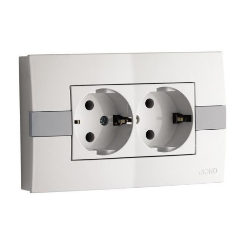 Розетка 2К+З двойная Mono Electric Eсо 16A 250V винтовое подключение белый 101-010104-120 