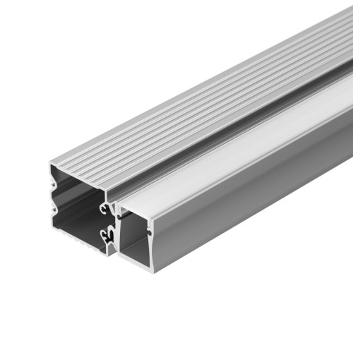 Профиль с экраном ALU-BASE-WH28-2000 ANOD+FROST (Arlight, Металл) Поставка под заказ от 1 компл. Анодированный профиль ALU-BASE длиной 2 метра, в комплекте с матовым экраном. Устанавливается на основание ALU-BASE Small/Hiding (отдельно), крепится сверху саморезами ST2.2x9.5. Для настенных светильников. Размер: 2000х28х27,8мм.