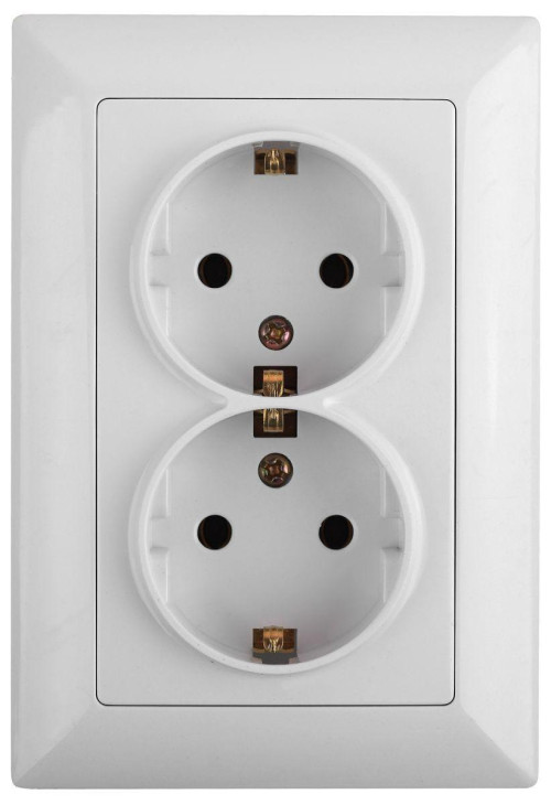 Розетка двойная ЭРА Intro Solo Schuko 2X2P+E 16A 250V белый 4-205-01 Б0043333 