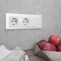  - Рамка на 3 поста Werkel Favorit белый W0031101 4690389159749