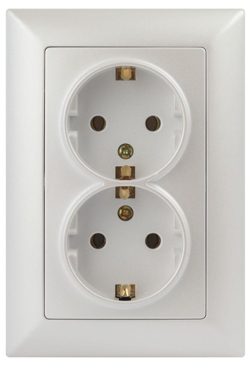 Розетка двойная ЭРА Intro Solo Schuko 2X2P+E 16A 250V перламутровый 4-205-06 Б0053678 