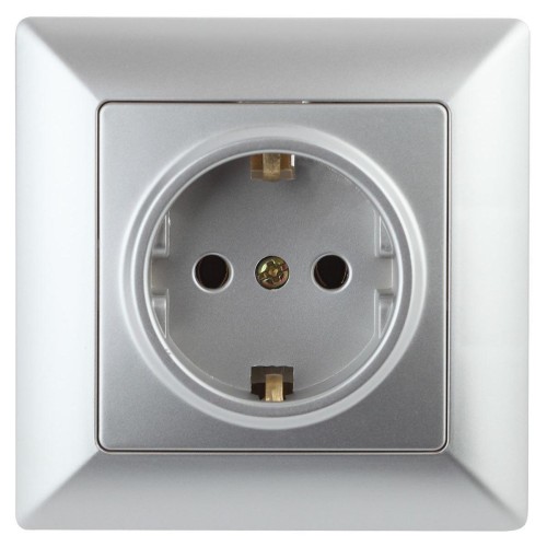 Розетка двойная ЭРА Intro Solo Schuko 2X2P+E 16A 250V со шторками серебро 4-206-03 Б0043342 