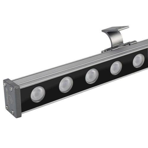 Светодиодный прожектор AR-LINE-1000M-24W-220V Day (Grey, 30 deg) (Arlight, IP65 Металл, 3 года) Ультратонкий линейный светодиодный прожектор. Мощность 24W, напряжение питания AC 230V. Светодиоды OSRAM 24 штуки. Цвет светодиодов дневной белый 4000K, световой поток 80Lm/Watt, угол рассеивания 30°. Корпус: алюминиевый сплав и армированное стекло. Цвет корпуса серый, степень влагозащиты IP65. Габариты 1000x40x30мм. Гарантия 3 года с даты продажи.