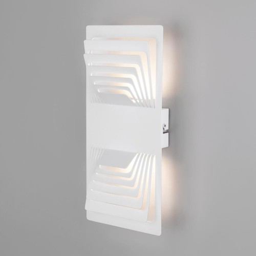 Настенный светодиодный светильник Elektrostandard Onda MRL Led 1025 белый 4690389164422 