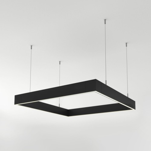 Светильник ALT-LINEAIR-QUADRAT-FLAT-UPDOWN-DIM-785-110W Day4000 (BK, 100 deg, 230V) (Arlight, IP20 Металл, 3 года) Подвесной квадратный светильник с возможностью диммирования и свечением вверх и вниз. Мощность 112 Вт, св. поток 9200 лм, 82 лм/Вт, дневной 4000 K, CRI>90, угол 100+100°, напряжение питания 230 В. Черный линейный корпус из алюминия, экран пластик, степень защиты IP20. Размер: длина 786 мм, ширина 786 мм, высота 94 мм. Длина подвеса 1500 мм. Монтаж подвесной. Драйвер 33-40 В, 750 мА, пульсация 