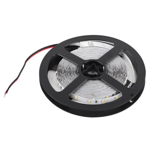 Светодиодная лента ЭРА 4,8W/m 60LED/m 2835SMD теплый белый 5M LS2835-4,8-60-24-33-3000К-5m Б0043109 