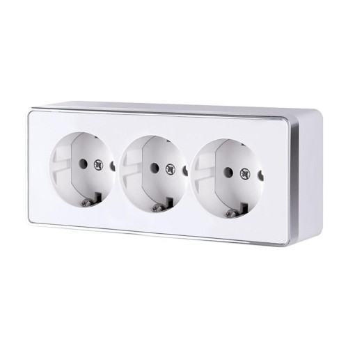 Розетка тройная с/з со шторками Werkel Gallant белая WL15-02-05 4690389130151 