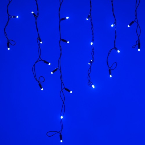 Светодиодная гирлянда ARD-EDGE-CLASSIC-2400x600-BLACK-88LED-STD BLUE (230V, 6W) (Ardecoled, IP65) Светодиодная гирлянда БАХРОМА серии CLASSIC. Размер 2400x600 (длина 2400 мм, высота 600 мм). Цвет светодиодов СИНИЙ, постоянное свечение. Провод из черного ПВХ, диаметр 2.3 мм, 24 ниспадающие нити длиной от 200 до 600 мм. 88 светодиодов размером 7 мм, прозрачный вогнутый колпачок. Напряжение питания 230 В, потребляемая мощность 6 Вт, степень пылевлагозащиты IP65. Для эксплуатации необходимо приобрести аксессуар для подключения.